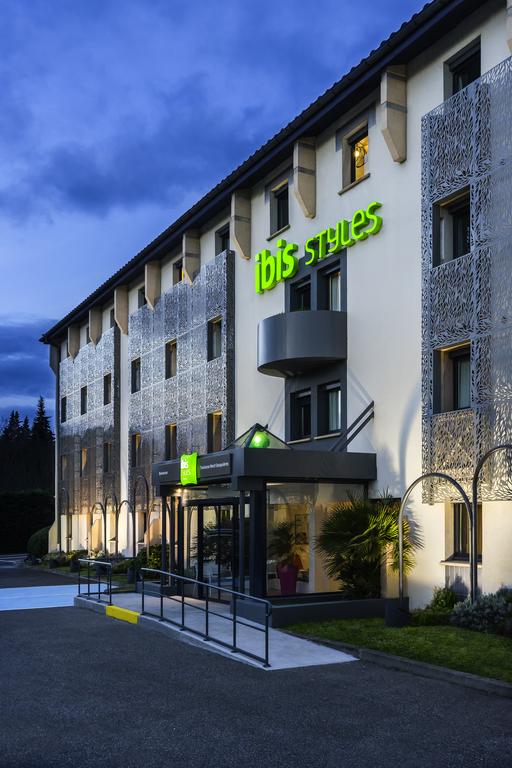 ايبيس ستايلز تولوز نورد سيسكوير